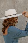 ELVIE WIDE BRIM BOATER HAT IN IVORY